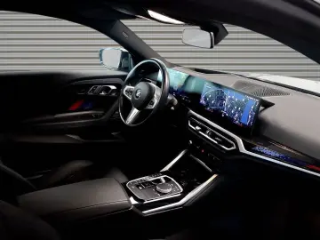 BMW M240i xDrive Coupe  Driving Assistant  Schiebeda