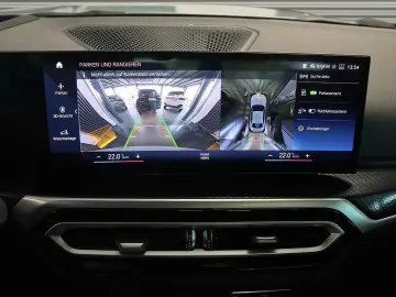 BMW M240i xDrive Coupe  Driving Assistant  Schiebeda