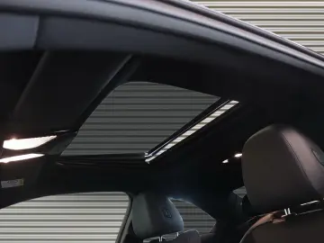 BMW M240i xDrive Coupe  Driving Assistant  Schiebeda