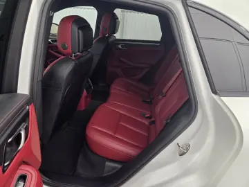PORSCHE Macan T PDK  Kamera  Panorama  21 Zoll  ACC  DAB