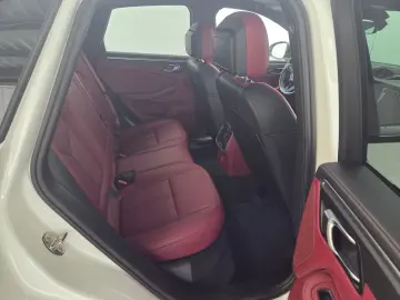 PORSCHE Macan T PDK  Kamera  Panorama  21 Zoll  ACC  DAB