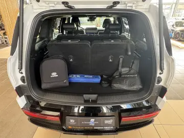 HYUNDAI Santa Fe Plug-In BlackLine 7-Sitzer Leder 4WD