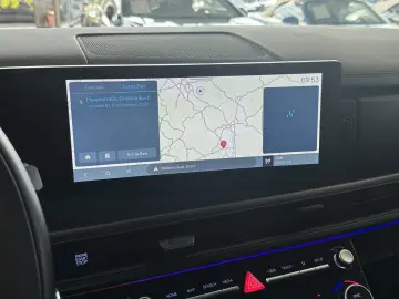 HYUNDAI Santa Fe Plug-In BlackLine 7-Sitzer Leder 4WD