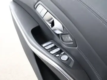 BMW M3 Competition M xDrive Sitzklima Leder Harman
