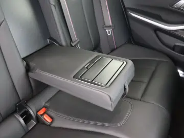 BMW M3 Competition M xDrive Sitzklima Leder Harman