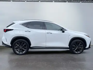 LEXUS NX 450h  E-FOUR F Sport Paket  LED HUD 360  Lede