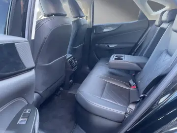 LEXUS NX 450h Executive Interieur & Technologie Paket