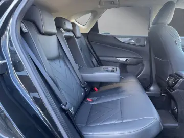 LEXUS NX 450h Executive Interieur & Technologie Paket
