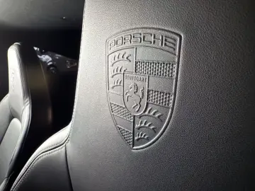 PORSCHE 992.2 911 Carrera Pano Chrono Lift SportDesign 2