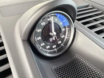 PORSCHE 992.2 911 Carrera Pano Chrono Lift SportDesign 2