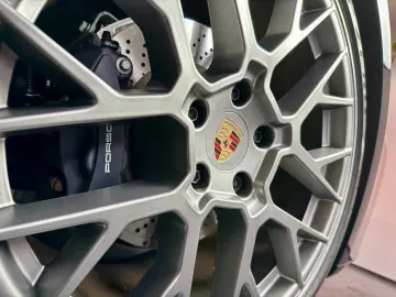 PORSCHE 992.2 911 Carrera Pano Chrono Lift SportDesign 2
