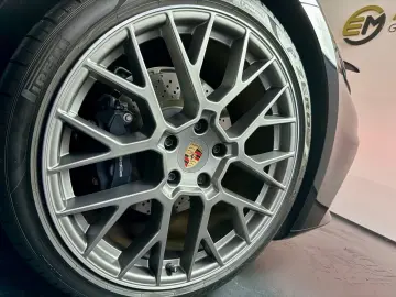 PORSCHE 992.2 911 Carrera Pano Chrono Lift SportDesign 2