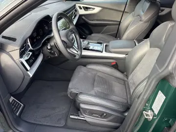 AUDI Q8 55 TFSI S-Line Quattro Tiptronic