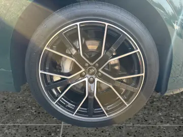 AUDI Q8 55 TFSI S-Line Quattro Tiptronic