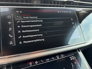 AUDI Q8 55 TFSI S-Line Quattro Tiptronic