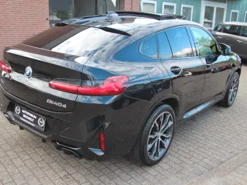 BMW X4 M40d xDrive   340 CP • HUD • PANO • ADAPTIVE M