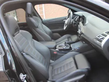 BMW X4 M40d xDrive   340 CP • HUD • PANO • ADAPTIVE M