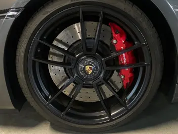 PORSCHE 992 (911) Carrera GTS   Leichtbau-Paket   BOSE