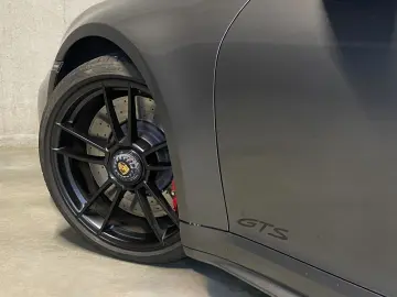 PORSCHE 992 (911) Carrera GTS   Leichtbau-Paket   BOSE