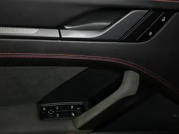 PORSCHE 992 (911) Carrera GTS   Leichtbau-Paket   BOSE