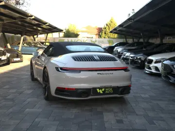 PORSCHE 911 Carrera 4 S Cabriolet