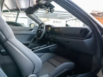PORSCHE 911 Carrera 4 S Cabriolet