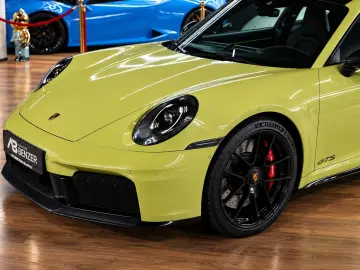 PORSCHE 992.2 Carrera GTS Aero-Kit Titan-Auspuff BOSE