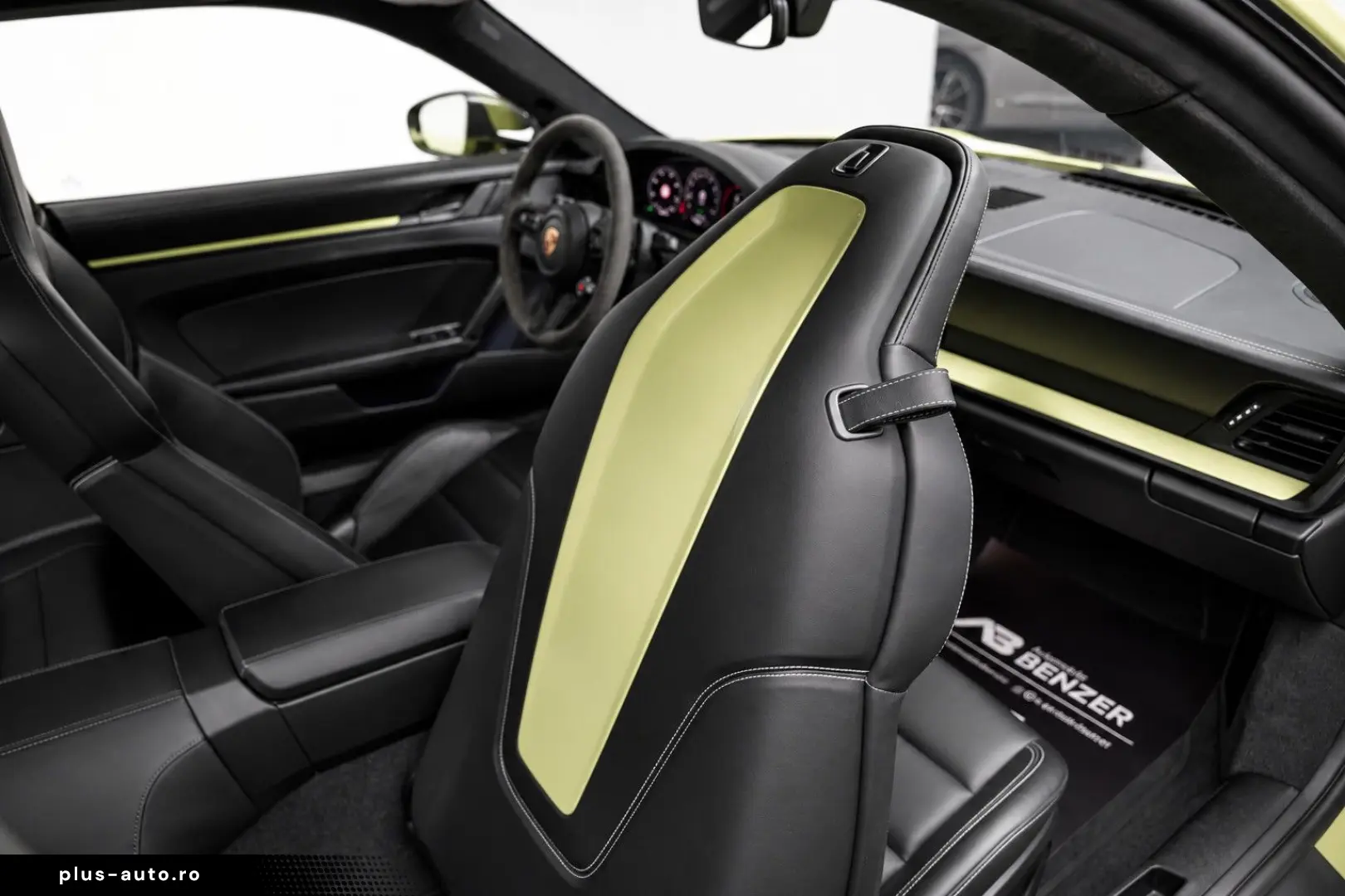 PORSCHE 992.2 Carrera GTS Aero-Kit Titan-Auspuff BOSE