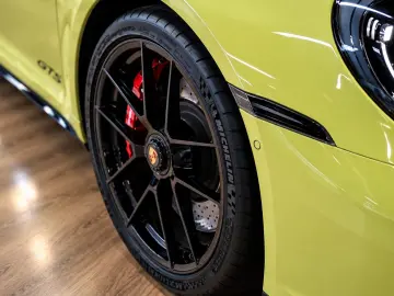 PORSCHE 992.2 Carrera GTS Aero-Kit Titan-Auspuff BOSE
