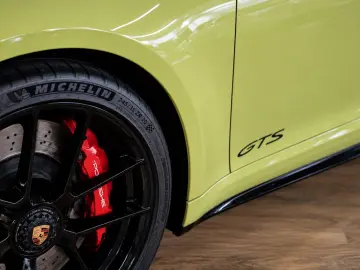 PORSCHE 992.2 Carrera GTS Aero-Kit Titan-Auspuff BOSE