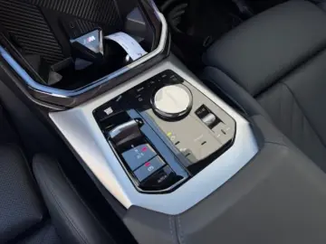 BMW X3 30e xDrive M Sport 19'' AHK Pano