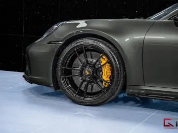 PORSCHE 911 992 Carrera 4 GTS PCCB Bur PDCC Aerokit