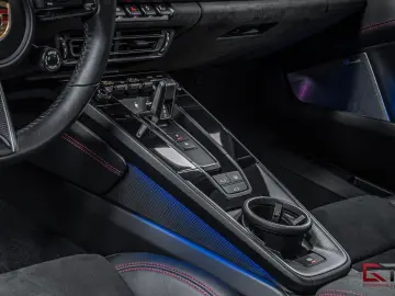 PORSCHE 911 992 Carrera 4 GTS PCCB Bur PDCC Aerokit