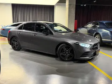 Mercedes-Benz A 220 Limousine 4Matic AMG Line Pano