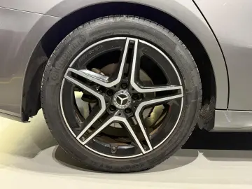 Mercedes-Benz A 220 Limousine 4Matic AMG Line Pano