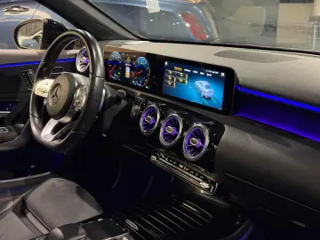 Mercedes-Benz A 220 Limousine 4Matic AMG Line Pano
