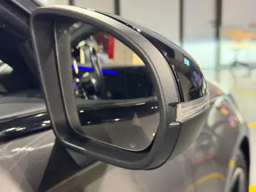 Mercedes-Benz A 220 Limousine 4Matic AMG Line Pano