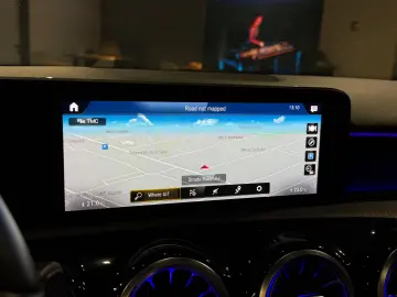 Mercedes-Benz A 220 Limousine 4Matic AMG Line Pano