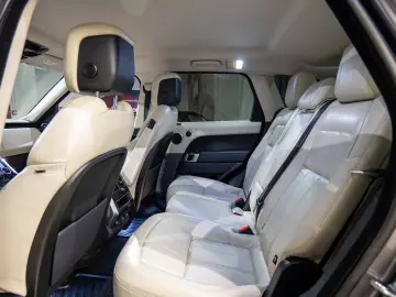 Land Rover Range Rover Sport 3.0D V6 HSE