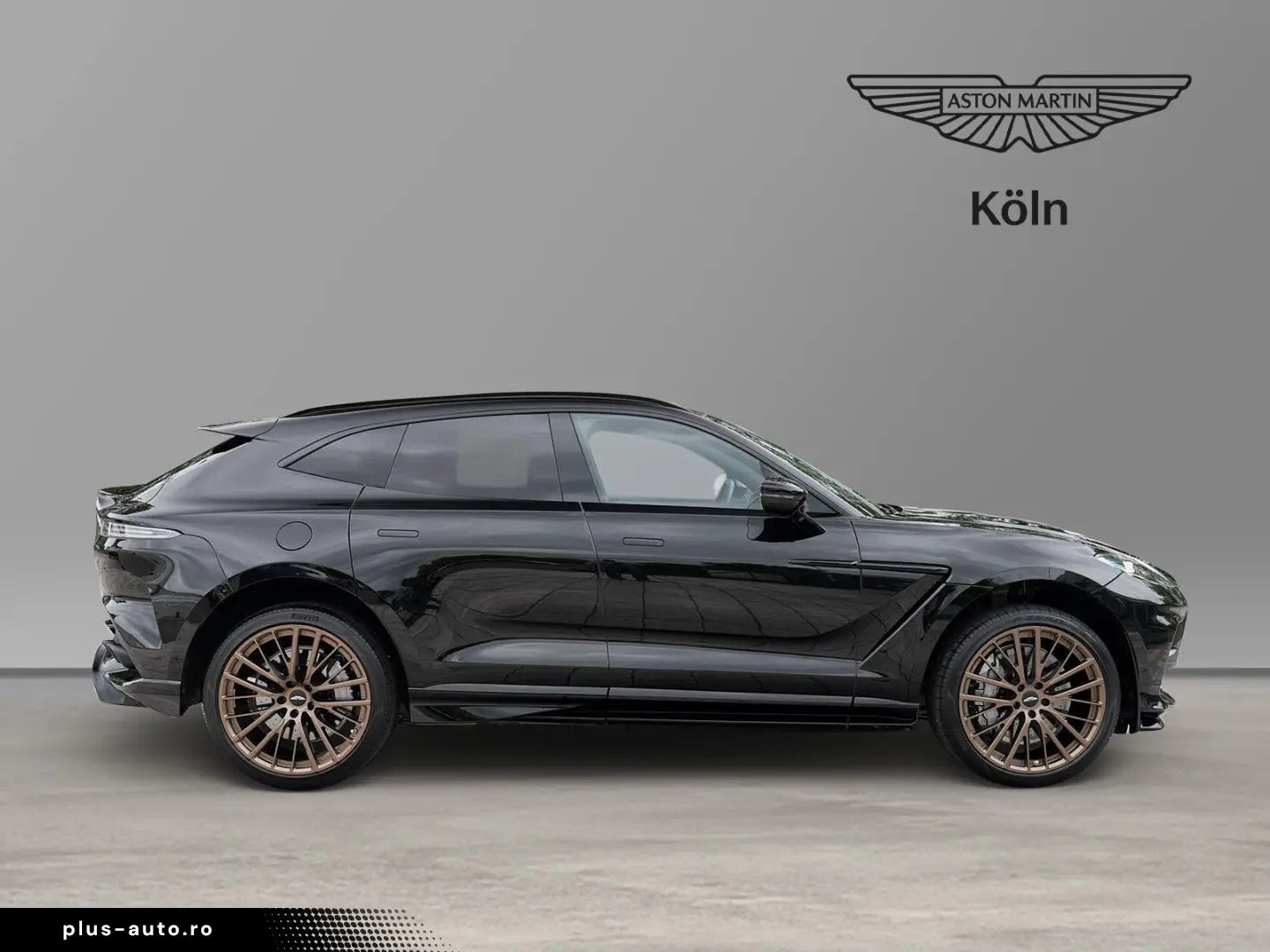 ASTON MARTIN DBX 707 Ultramarine Black   Dark Knight