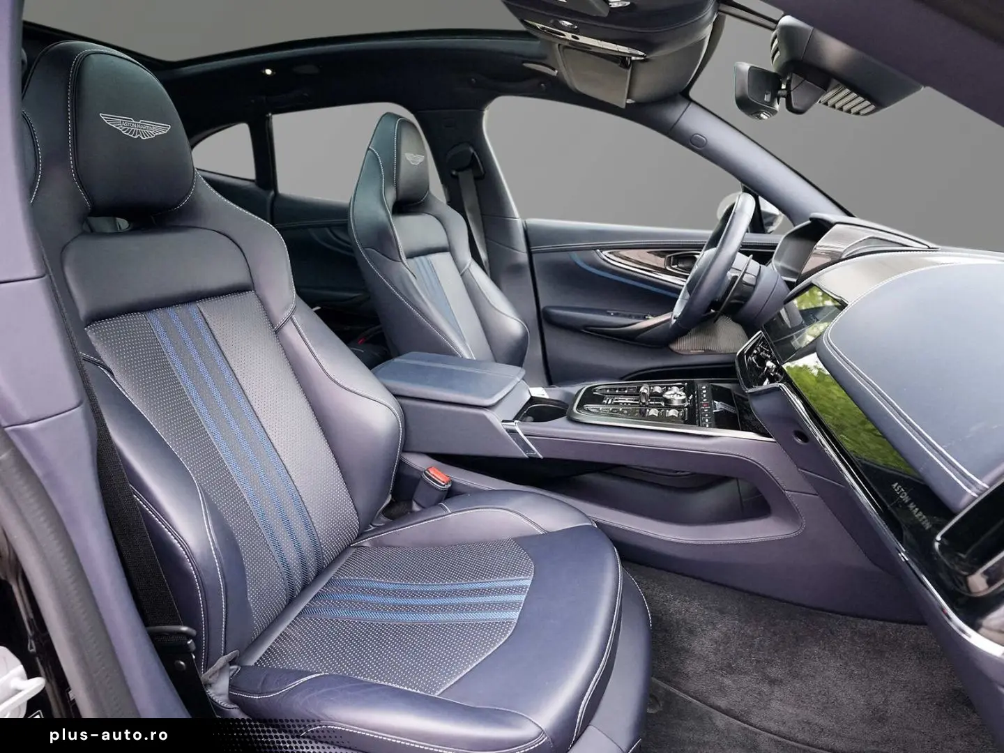 ASTON MARTIN DBX 707 Ultramarine Black   Dark Knight