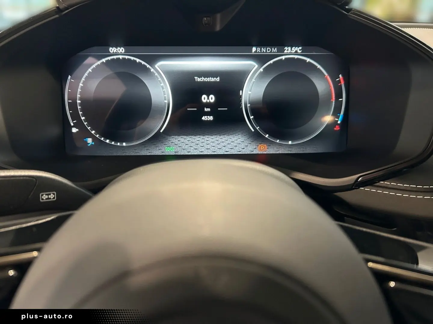 ASTON MARTIN DBX707