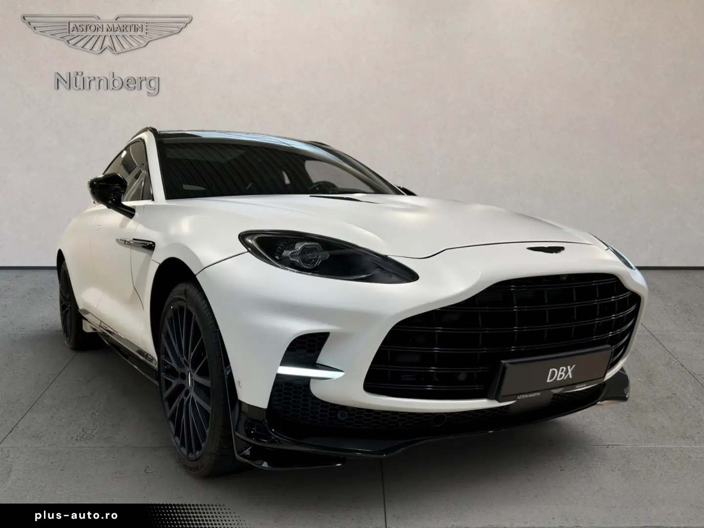 ASTON MARTIN DBX707