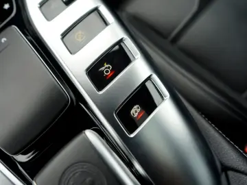 MERCEDES-BENZ AMG GT 53 4M AMG Perfo Head 360 ACC Ma…