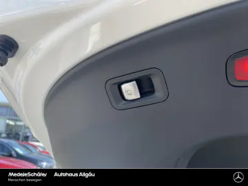 MERCEDES-BENZ AMG GT 43 4M  V8Style AHK Pano Sitzkli…