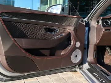 BENTLEY Continental GT V8