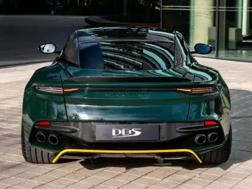 ASTON MARTIN DBS -