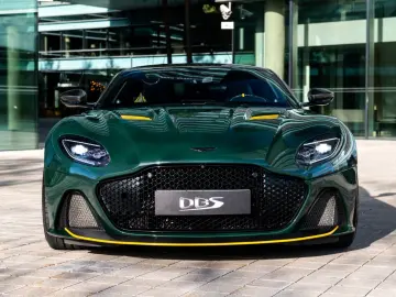 ASTON MARTIN DBS -