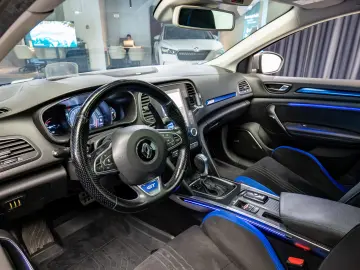 Renault Megane GT 205CP 4Control