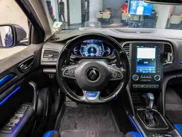 Renault Megane GT 205CP 4Control
